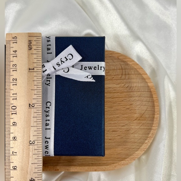 Selenite Stick Crystal Cave & More Gemstone Gift Box Set - Picture 3 of 4